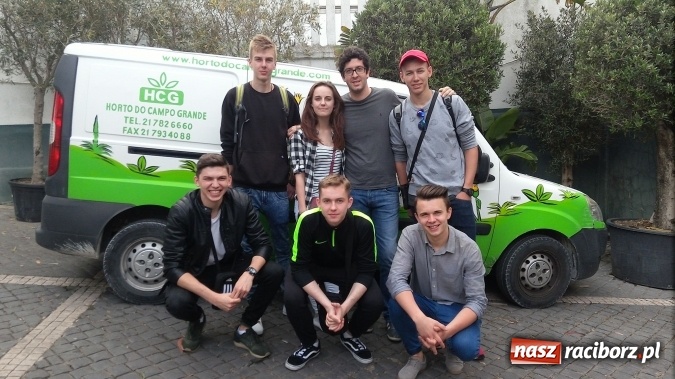 Zdjęcie w galerii na portalu naszraciborz.pl: Technicy budownictwa i architektury krajobrazu z CKZiU nr 1 na praktykach w Portugalii wiadomości z regionu