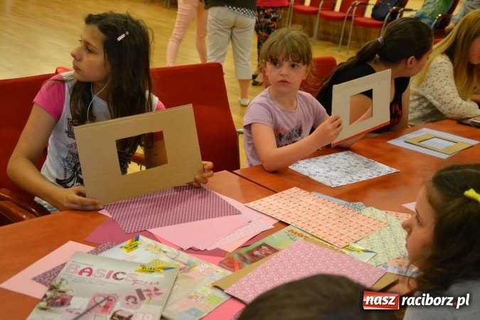 Zdjęcie w galerii na portalu naszraciborz.pl: Mamo, Tato, (s)twórzmy razem! - warsztaty kreatywne na Zamku Piastowskim za nami  wiadomości z regionu