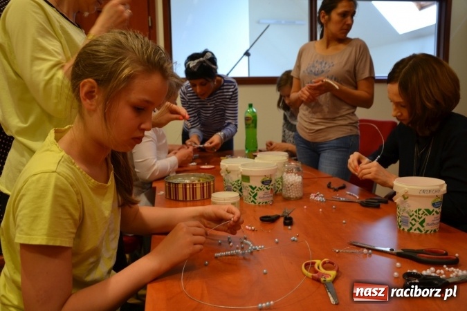 Zdjęcie w galerii na portalu naszraciborz.pl: Mamo, Tato, (s)twórzmy razem! - warsztaty kreatywne na Zamku Piastowskim za nami  wiadomości z regionu