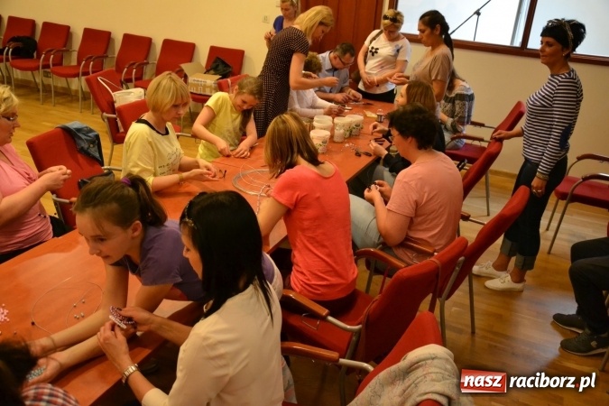 Zdjęcie w galerii na portalu naszraciborz.pl: Mamo, Tato, (s)twórzmy razem! - warsztaty kreatywne na Zamku Piastowskim za nami  wiadomości z regionu