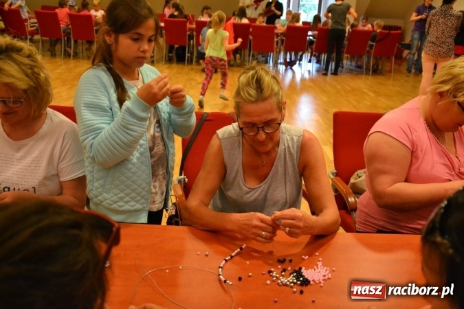 Zdjęcie w galerii na portalu naszraciborz.pl: Mamo, Tato, (s)twórzmy razem! - warsztaty kreatywne na Zamku Piastowskim za nami  wiadomości z regionu