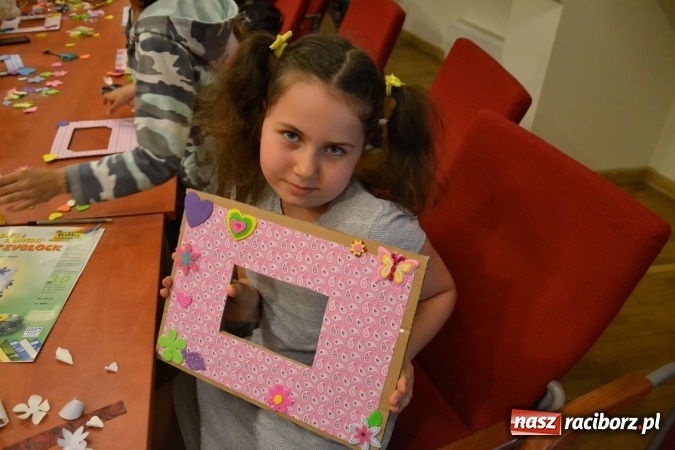 Zdjęcie w galerii na portalu naszraciborz.pl: Mamo, Tato, (s)twórzmy razem! - warsztaty kreatywne na Zamku Piastowskim za nami  wiadomości z regionu