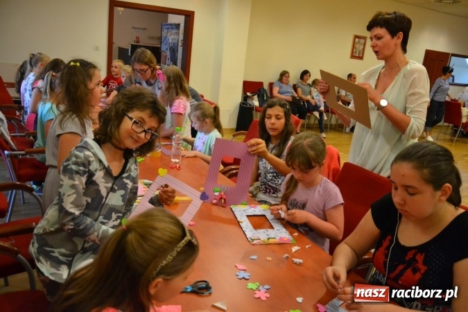 Zdjęcie w galerii na portalu naszraciborz.pl: Mamo, Tato, (s)twórzmy razem! - warsztaty kreatywne na Zamku Piastowskim za nami  wiadomości z regionu