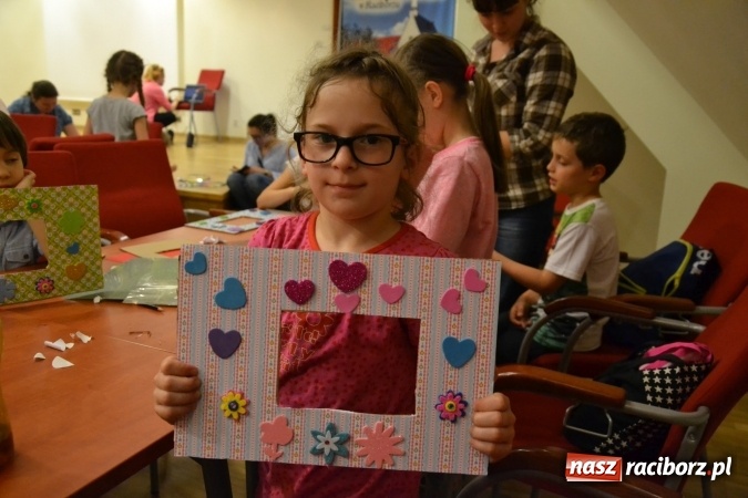 Zdjęcie w galerii na portalu naszraciborz.pl: Mamo, Tato, (s)twórzmy razem! - warsztaty kreatywne na Zamku Piastowskim za nami  wiadomości z regionu