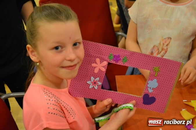 Zdjęcie w galerii na portalu naszraciborz.pl: Mamo, Tato, (s)twórzmy razem! - warsztaty kreatywne na Zamku Piastowskim za nami  wiadomości z regionu