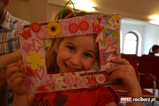 Zdjęcie w galerii na portalu naszraciborz.pl: Mamo, Tato, (s)twórzmy razem! - warsztaty kreatywne na Zamku Piastowskim za nami  wiadomości z regionu