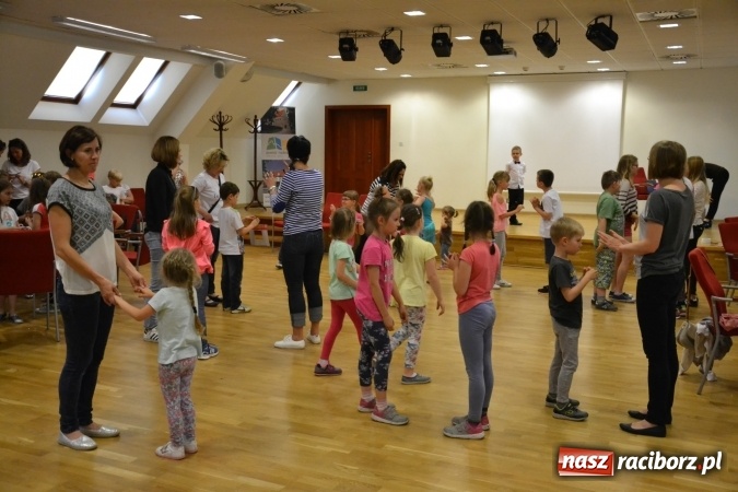 Zdjęcie w galerii na portalu naszraciborz.pl: Mamo, Tato, (s)twórzmy razem! - warsztaty kreatywne na Zamku Piastowskim za nami  wiadomości z regionu