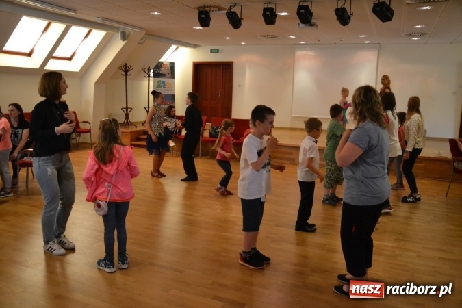 Zdjęcie w galerii na portalu naszraciborz.pl: Mamo, Tato, (s)twórzmy razem! - warsztaty kreatywne na Zamku Piastowskim za nami  wiadomości z regionu