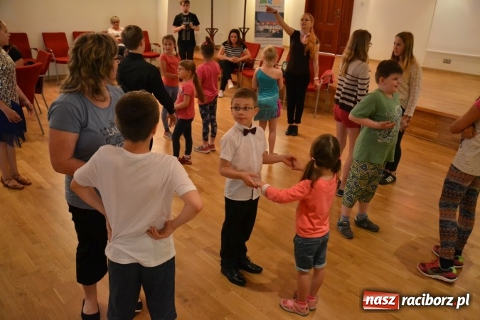 Zdjęcie w galerii na portalu naszraciborz.pl: Mamo, Tato, (s)twórzmy razem! - warsztaty kreatywne na Zamku Piastowskim za nami  wiadomości z regionu