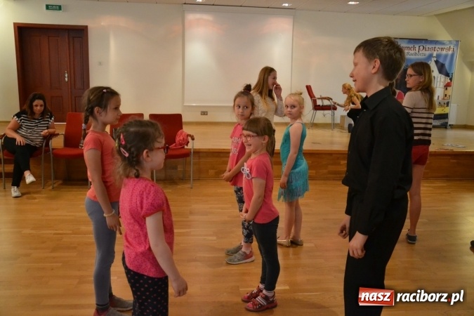 Zdjęcie w galerii na portalu naszraciborz.pl: Mamo, Tato, (s)twórzmy razem! - warsztaty kreatywne na Zamku Piastowskim za nami  wiadomości z regionu