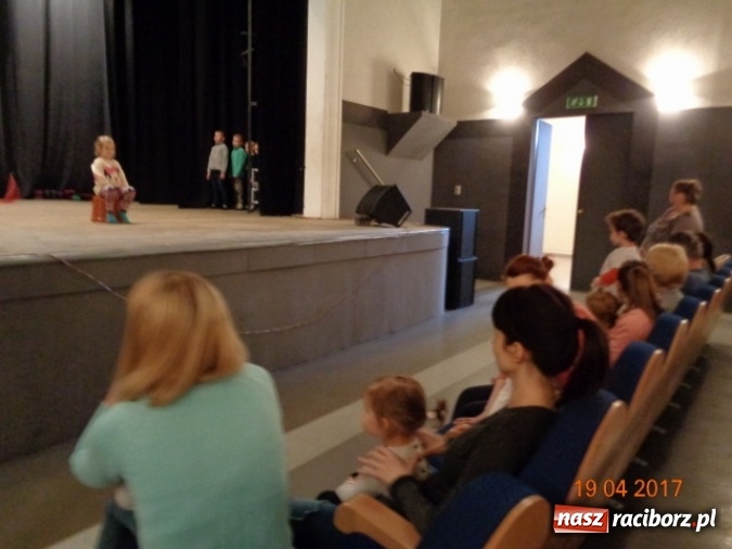 Zdjęcie w galerii na portalu naszraciborz.pl: Baw się z nami, Fikusiami  wiadomości z regionu