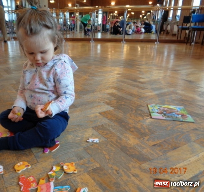 Zdjęcie w galerii na portalu naszraciborz.pl: Baw się z nami, Fikusiami  wiadomości z regionu