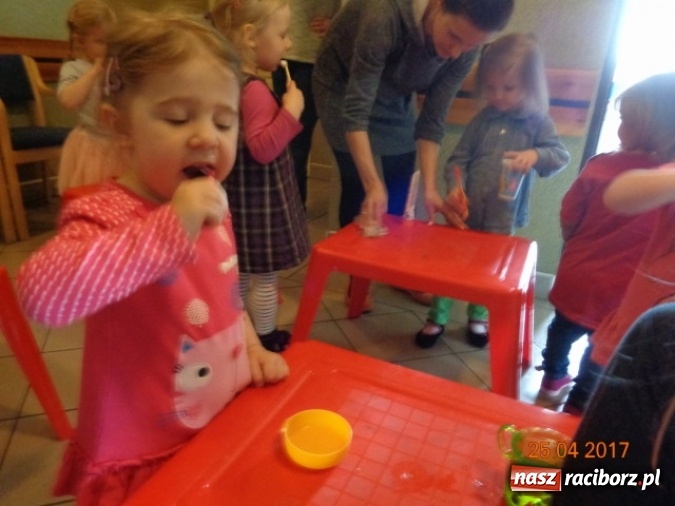 Zdjęcie w galerii na portalu naszraciborz.pl: Baw się z nami, Fikusiami  wiadomości z regionu