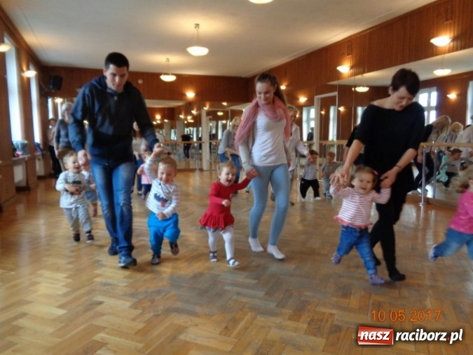 Zdjęcie w galerii na portalu naszraciborz.pl: Baw się z nami, Fikusiami  wiadomości z regionu