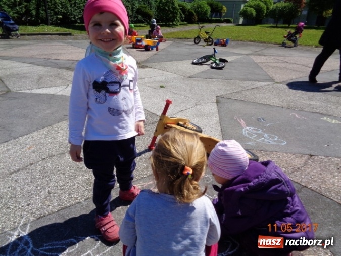Zdjęcie w galerii na portalu naszraciborz.pl: Baw się z nami, Fikusiami  wiadomości z regionu