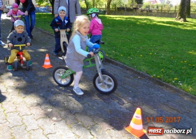 Zdjęcie w galerii na portalu naszraciborz.pl: Baw się z nami, Fikusiami  wiadomości z regionu