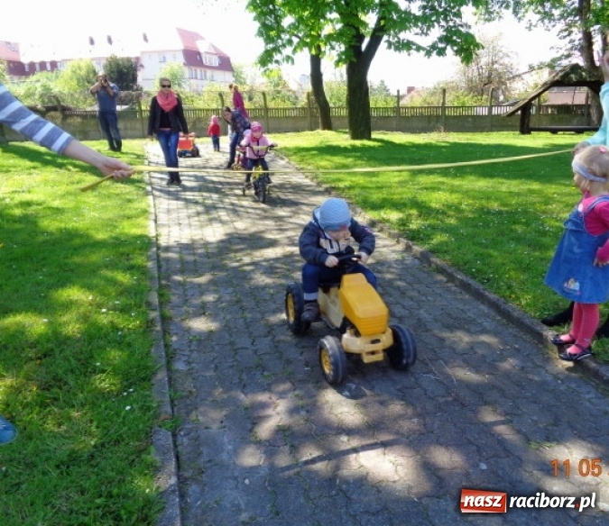 Zdjęcie w galerii na portalu naszraciborz.pl: Baw się z nami, Fikusiami  wiadomości z regionu