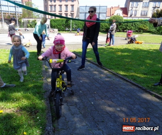 Zdjęcie w galerii na portalu naszraciborz.pl: Baw się z nami, Fikusiami  wiadomości z regionu