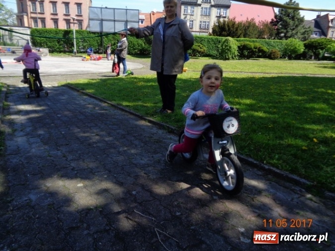 Zdjęcie w galerii na portalu naszraciborz.pl: Baw się z nami, Fikusiami  wiadomości z regionu