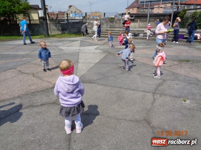 Zdjęcie w galerii na portalu naszraciborz.pl: Baw się z nami, Fikusiami  wiadomości z regionu