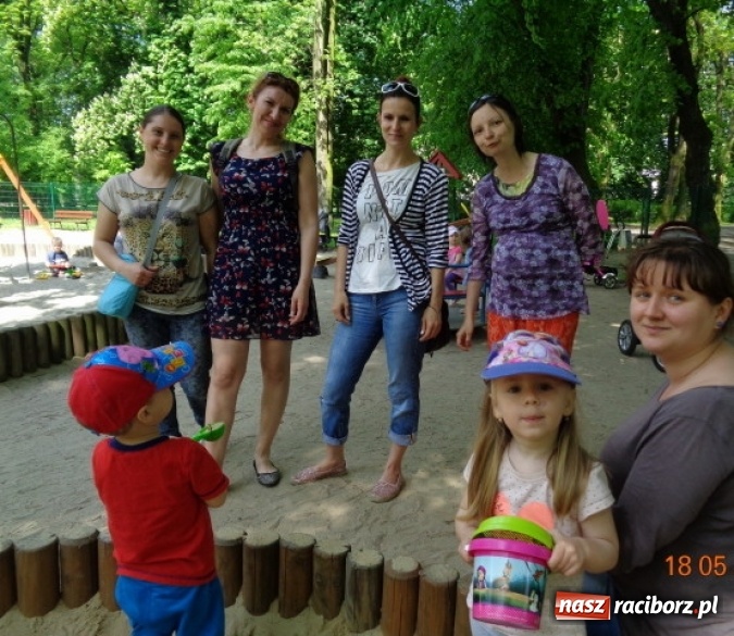 Zdjęcie w galerii na portalu naszraciborz.pl: Baw się z nami, Fikusiami  wiadomości z regionu