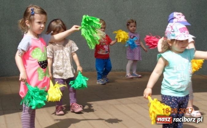 Zdjęcie w galerii na portalu naszraciborz.pl: Baw się z nami, Fikusiami  wiadomości z regionu