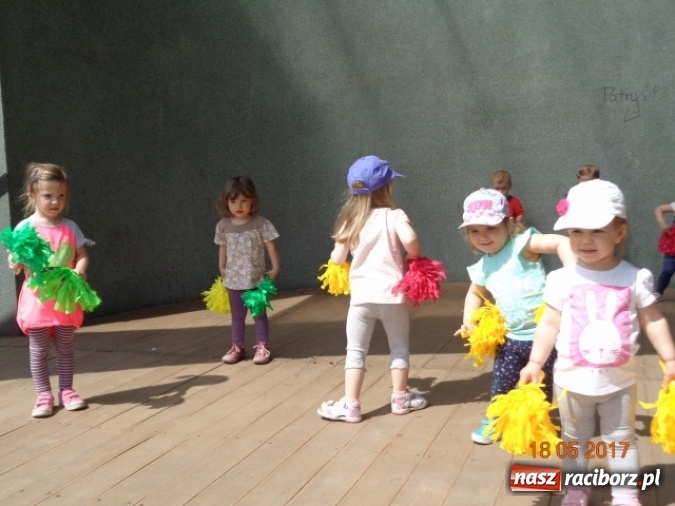 Zdjęcie w galerii na portalu naszraciborz.pl: Baw się z nami, Fikusiami  wiadomości z regionu