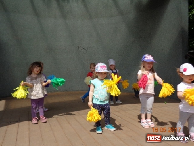 Zdjęcie w galerii na portalu naszraciborz.pl: Baw się z nami, Fikusiami  wiadomości z regionu