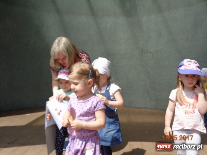 Zdjęcie w galerii na portalu naszraciborz.pl: Baw się z nami, Fikusiami  wiadomości z regionu