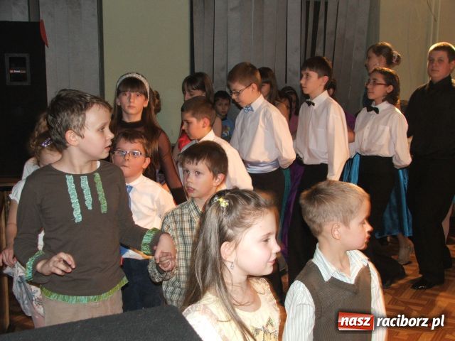 Zdjęcie w galerii na portalu naszraciborz.pl: Tańczyli z gracją i bez tremy wiadomości z regionu