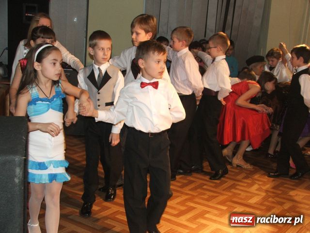 Zdjęcie w galerii na portalu naszraciborz.pl: Tańczyli z gracją i bez tremy wiadomości z regionu