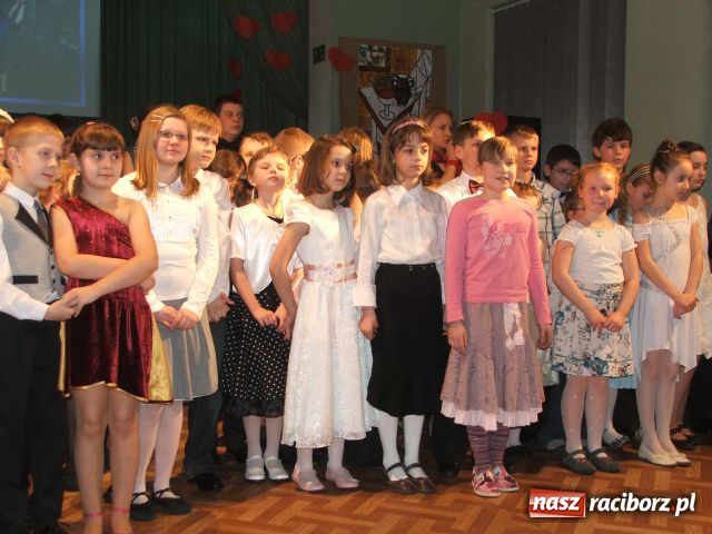 Zdjęcie w galerii na portalu naszraciborz.pl: Tańczyli z gracją i bez tremy wiadomości z regionu