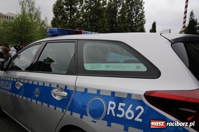 Zdjęcie w galerii na portalu naszraciborz.pl: Hybrydy dla śląskiej policji  wiadomości z regionu