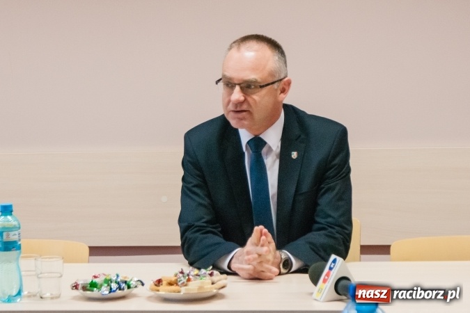 Zdjęcie w galerii na portalu naszraciborz.pl: W starostwie podsumowano XXV edycję powiatowego konkursu Mistrz Ortografii wiadomości z regionu