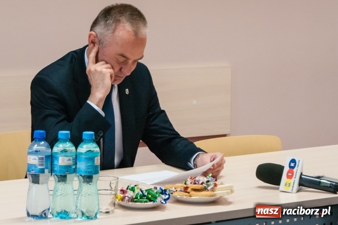 Zdjęcie w galerii na portalu naszraciborz.pl: W starostwie podsumowano XXV edycję powiatowego konkursu Mistrz Ortografii wiadomości z regionu