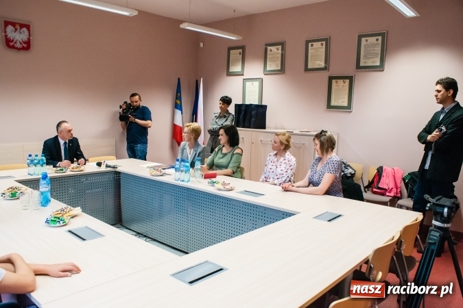 Zdjęcie w galerii na portalu naszraciborz.pl: W starostwie podsumowano XXV edycję powiatowego konkursu Mistrz Ortografii wiadomości z regionu