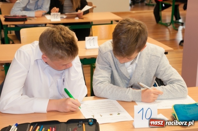 Zdjęcie w galerii na portalu naszraciborz.pl: Trzynasty Ekomat dla trzynastki. W SP 18 odbył się powiatowy konkurs matematyczno-przyrodniczy wiadomości z regionu