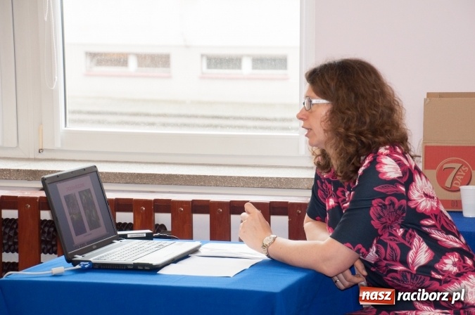 Zdjęcie w galerii na portalu naszraciborz.pl: Trzynasty Ekomat dla trzynastki. W SP 18 odbył się powiatowy konkurs matematyczno-przyrodniczy wiadomości z regionu