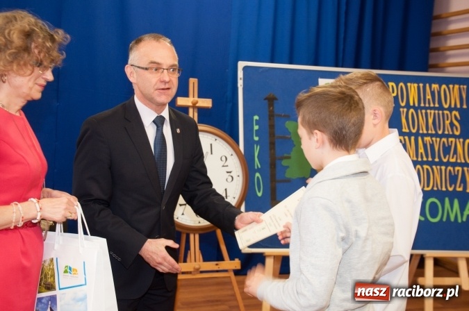 Zdjęcie w galerii na portalu naszraciborz.pl: Trzynasty Ekomat dla trzynastki. W SP 18 odbył się powiatowy konkurs matematyczno-przyrodniczy wiadomości z regionu
