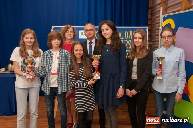 Zdjęcie w galerii na portalu naszraciborz.pl: Trzynasty Ekomat dla trzynastki. W SP 18 odbył się powiatowy konkurs matematyczno-przyrodniczy wiadomości z regionu