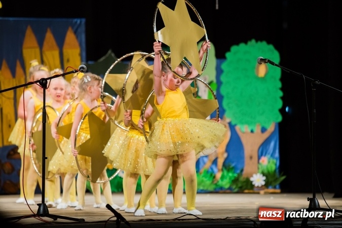 Zdjęcie w galerii na portalu naszraciborz.pl: Gala IX Mini Festiwalu Przedszkolaków wiadomości z regionu