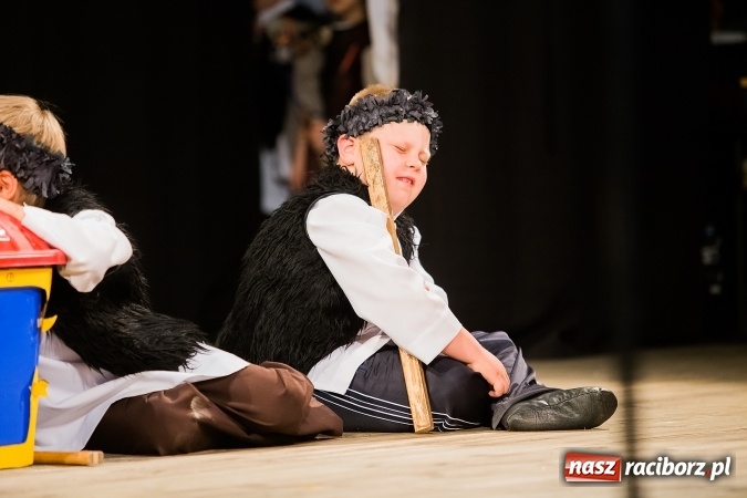 Zdjęcie w galerii na portalu naszraciborz.pl: Gala IX Mini Festiwalu Przedszkolaków wiadomości z regionu