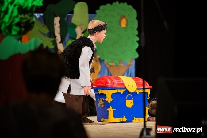 Zdjęcie w galerii na portalu naszraciborz.pl: Gala IX Mini Festiwalu Przedszkolaków wiadomości z regionu