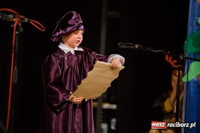 Zdjęcie w galerii na portalu naszraciborz.pl: Gala IX Mini Festiwalu Przedszkolaków wiadomości z regionu