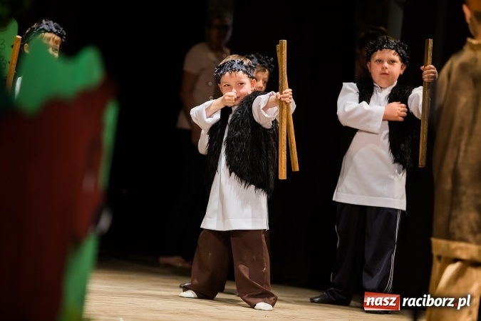 Zdjęcie w galerii na portalu naszraciborz.pl: Gala IX Mini Festiwalu Przedszkolaków wiadomości z regionu