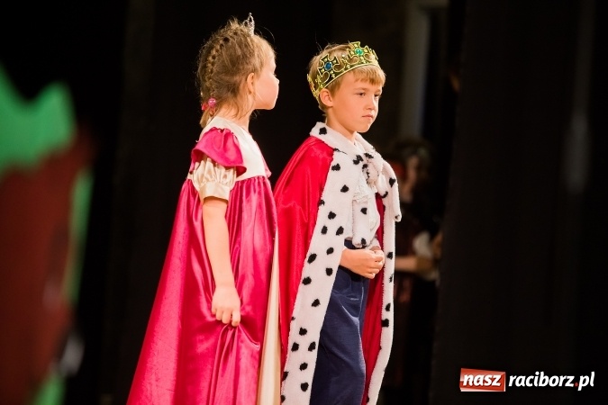 Zdjęcie w galerii na portalu naszraciborz.pl: Gala IX Mini Festiwalu Przedszkolaków wiadomości z regionu