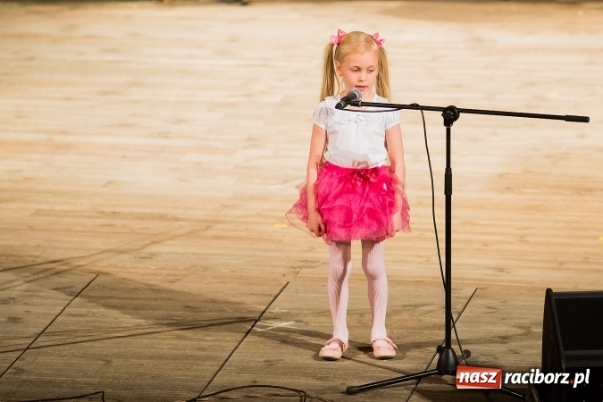 Zdjęcie w galerii na portalu naszraciborz.pl: Gala IX Mini Festiwalu Przedszkolaków wiadomości z regionu
