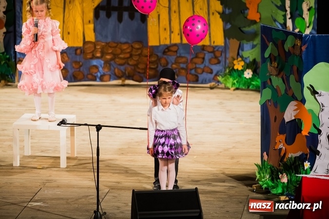 Zdjęcie w galerii na portalu naszraciborz.pl: Gala IX Mini Festiwalu Przedszkolaków wiadomości z regionu