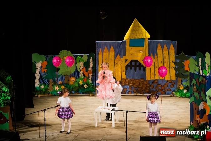 Zdjęcie w galerii na portalu naszraciborz.pl: Gala IX Mini Festiwalu Przedszkolaków wiadomości z regionu