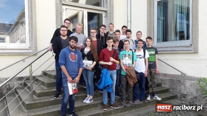 Zdjęcie w galerii na portalu naszraciborz.pl: Uczniowie Mechanika relacjonują swoje praktyki w Brunszwiku wiadomości z regionu